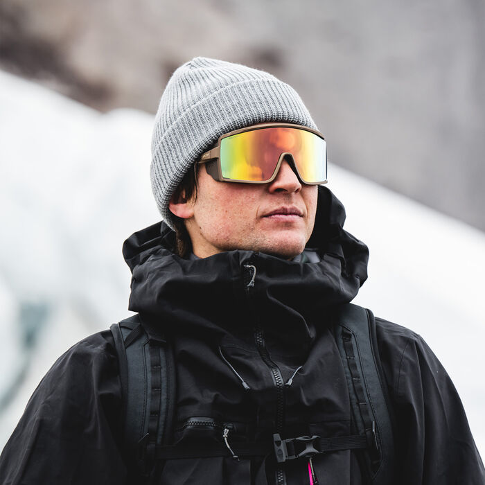 Pursuit, Matte Gold Dust + ChromaPop Glacier Photochromic Rose Gold Mirror Lens, hi-res